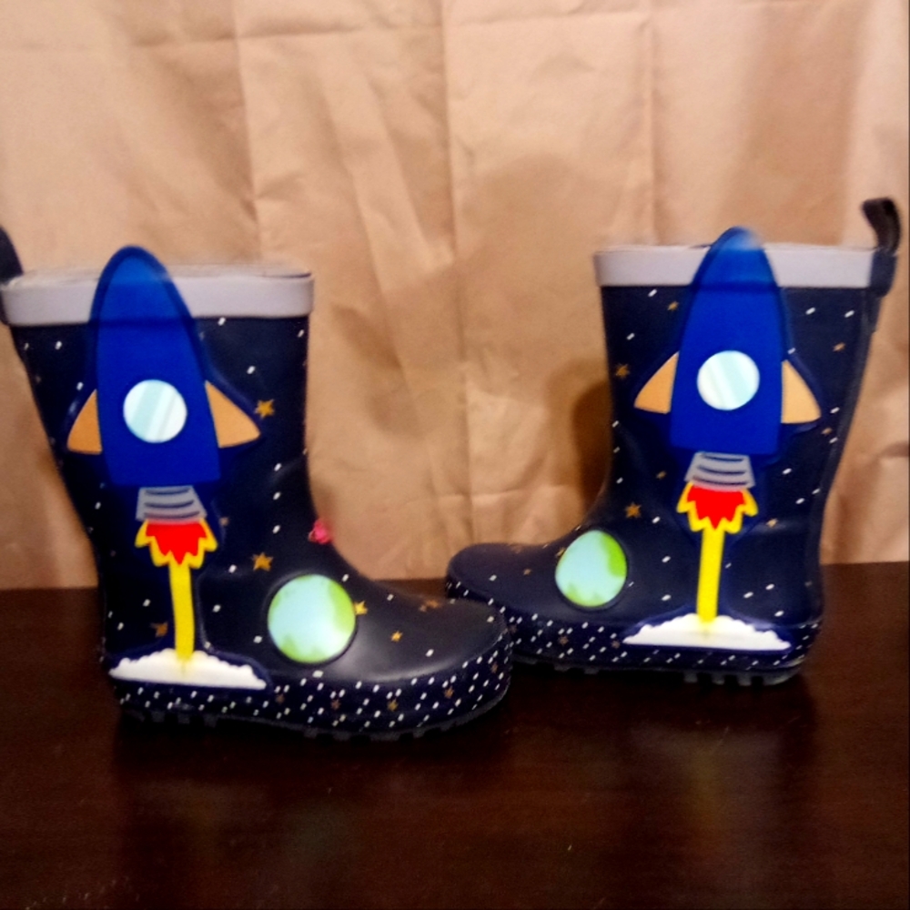 Cat & Jack Spaceship Rain Boots Size Toddler 8